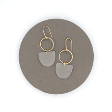 Flitta Earring · v3 Double